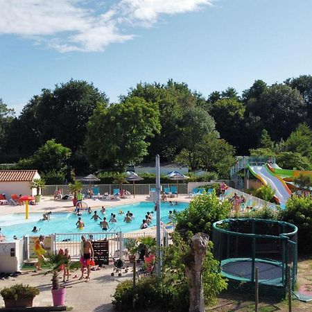 Camping Le Ragis Challans Exterior foto