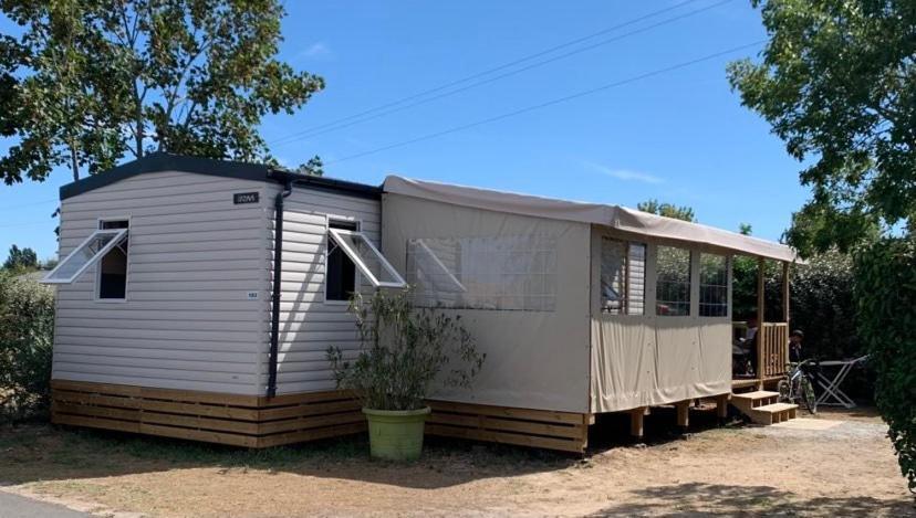 Camping Le Ragis Challans Exterior foto